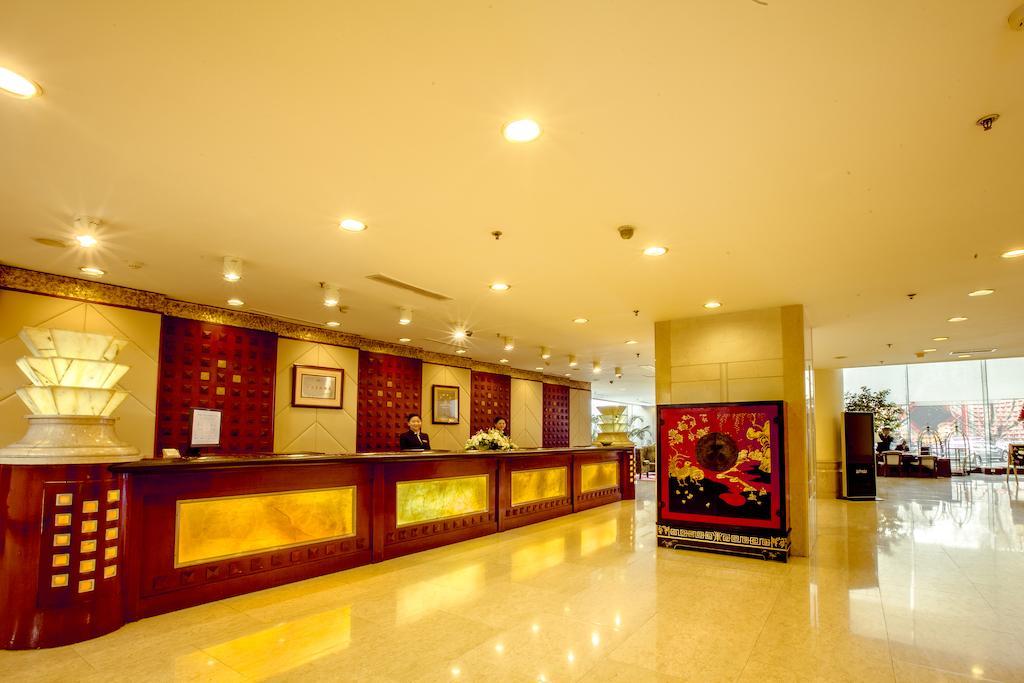 Central Plaza Hotel ต้าเหลียน ภายนอก รูปภาพ